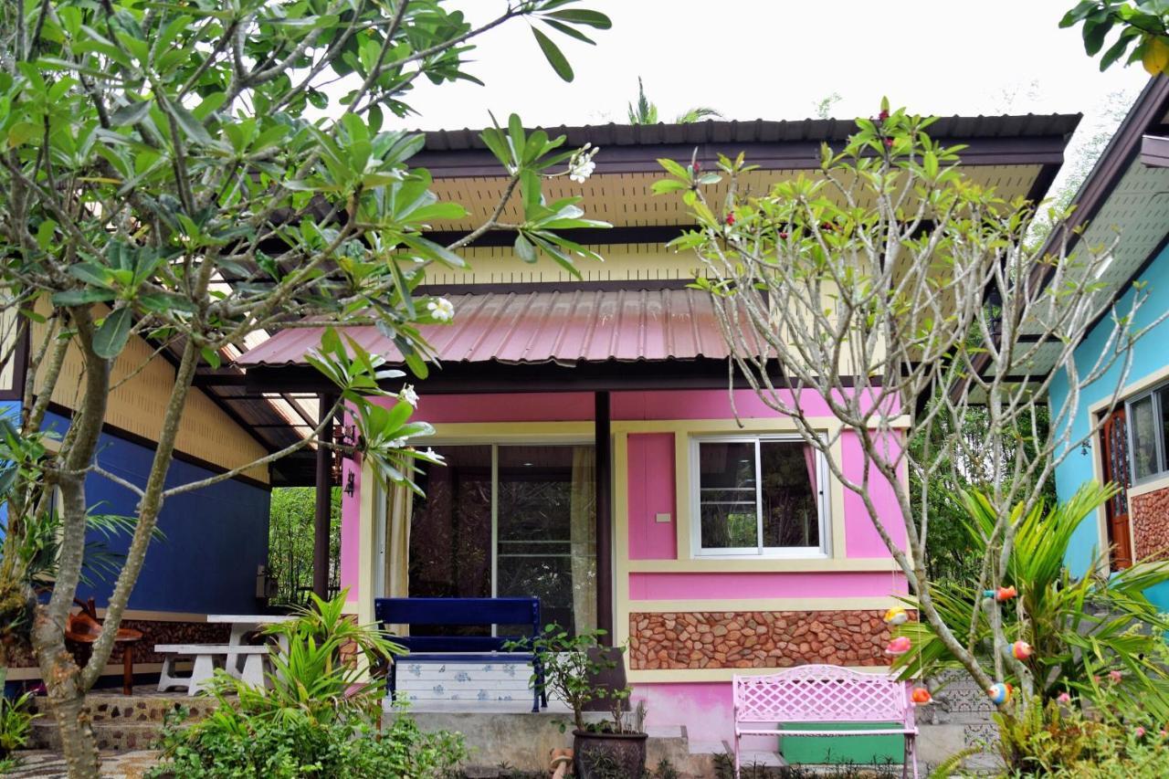 Ya Teng Homestay Ban Tha Sai Ngoại thất bức ảnh